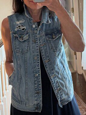 Distressed Denim Vest Sleeveless Jean vest Trucker, Y2K, Grunge